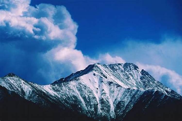 梦见高山云雾的预兆