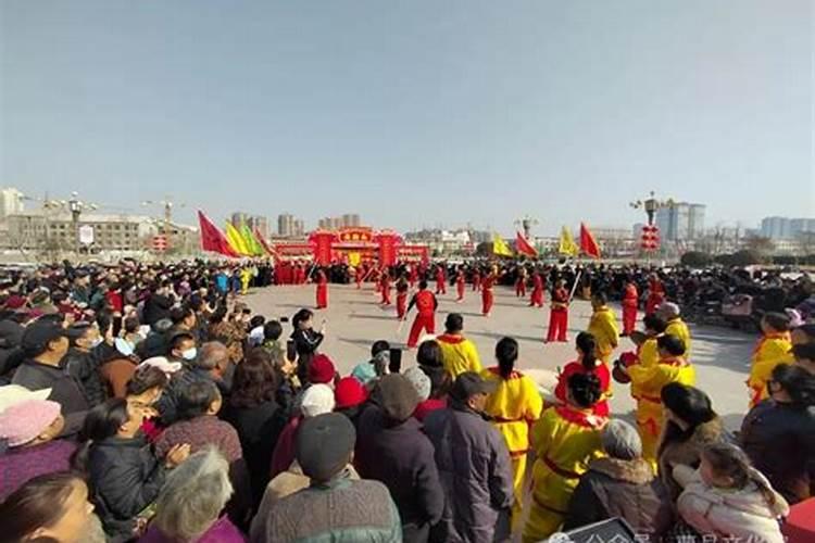 描写家乡习俗的一段话!!急!!!