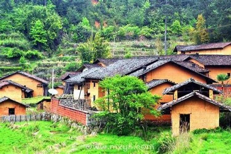 梦见回到小时候的住所的预兆