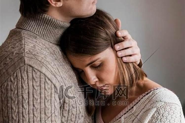 梦见女人亲吻老公的预兆