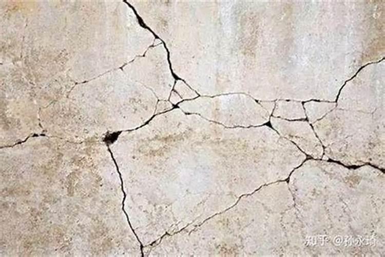 ...对面200米外的墓地,这样的房子风水是不是很不好？