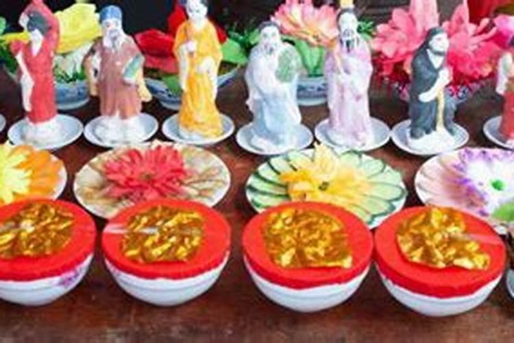 中元节上供的贡品有哪些 中元节祭祀先人的贡品有哪些