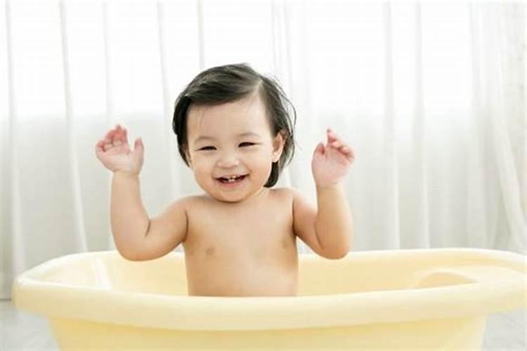 男,2006年闰7月15日20点18分出生,求哪位大师详细帮忙算命,多谢多谢百度...
