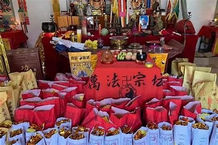 各菩萨的出家日,圣诞日,成道日是哪些天？最好详细