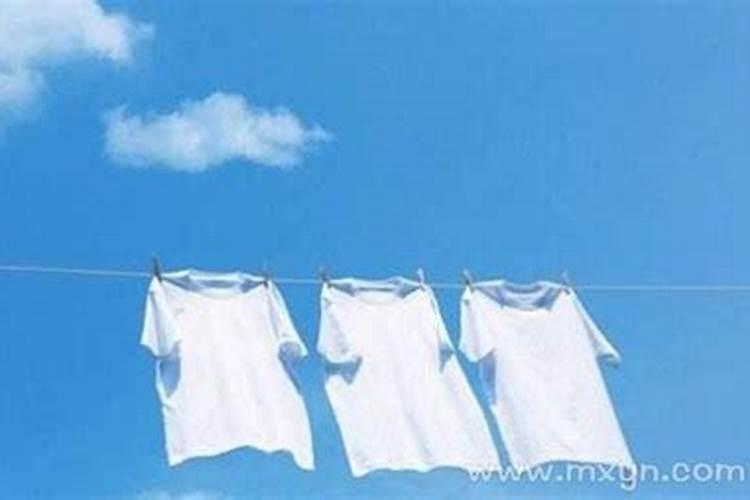 梦见着白色衣服的人是什么预兆？