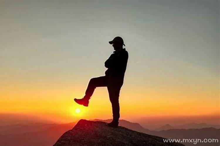 年三十晚上算卦,为离卦无变爻,来年吉凶如何？