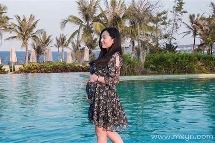 梦见女性熟人怀孕大肚子是什么兆头？