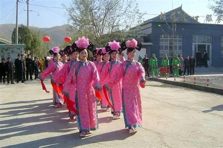 满族节日民风民俗