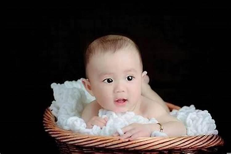 1999年农历四月属兔是什么命,终身运势走向？