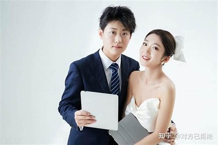 梦见老公与其他女人亲热的预兆