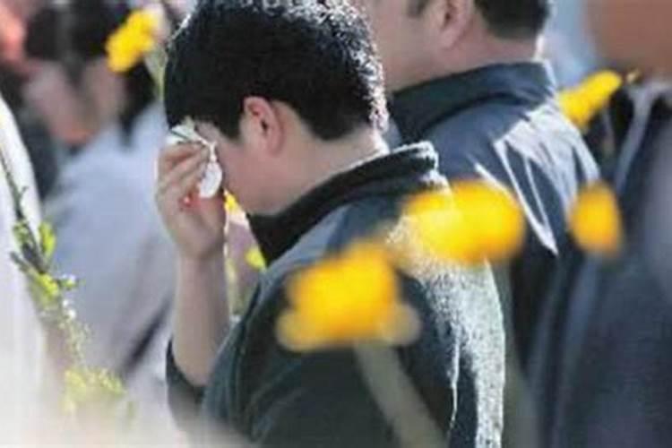 梦到很多人死了的寓意 梦到很多人死了有什么预兆