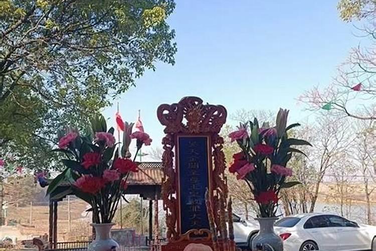 中国是否应该取消清明节？