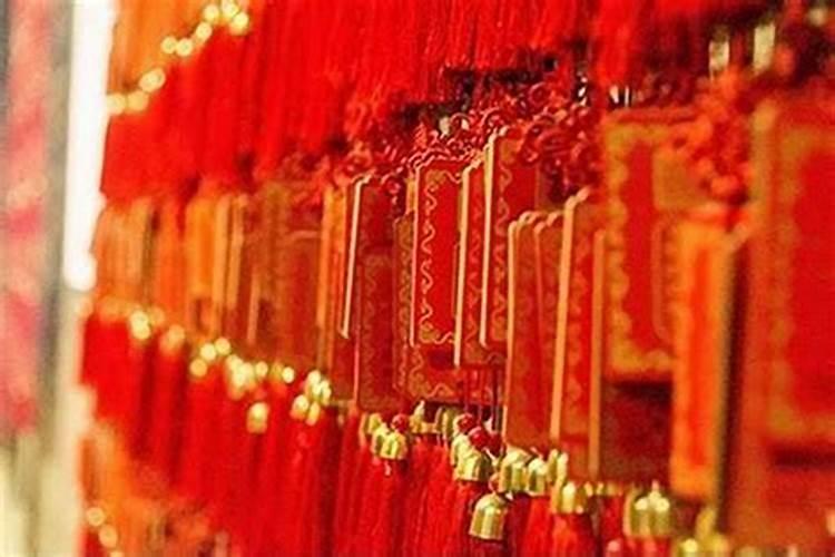 本命年如何化解犯太岁穿红挡灾辟邪 本命年化解犯太岁的方法