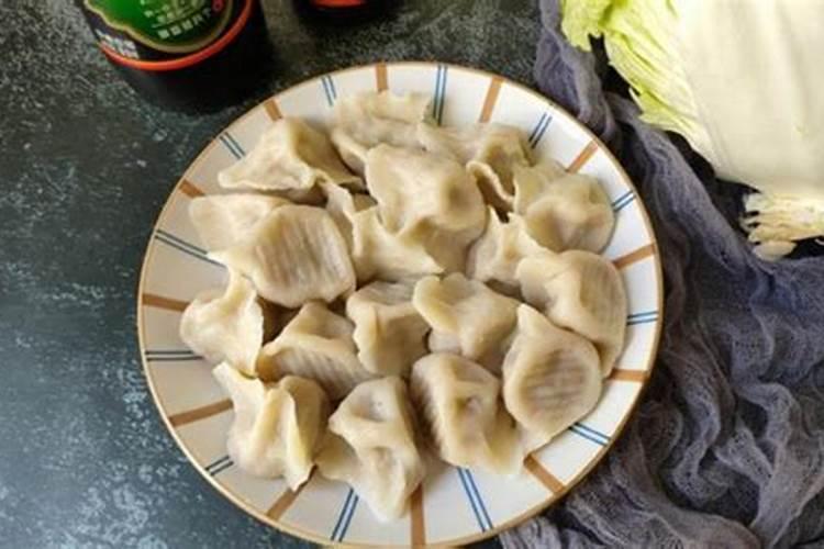 上供水饺筷子能放碗上吗