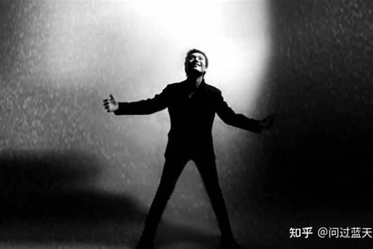炉中火命适合佩戴什么