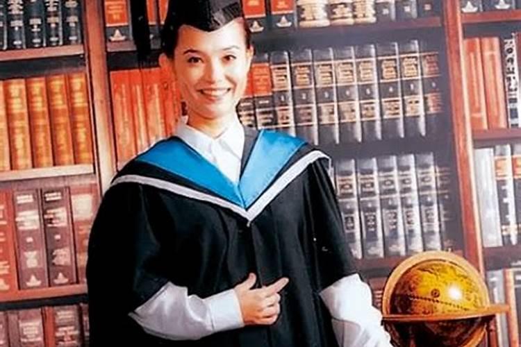 命硬的女人什么特征,女人命硬怎么解
