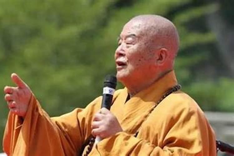 周立波的两个老婆名字中为何都有一个“洁”字？