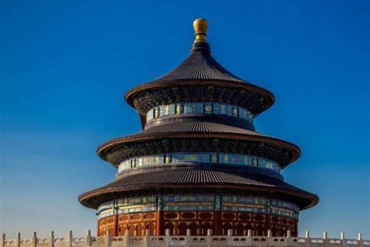 梦见宏伟壮观的建筑