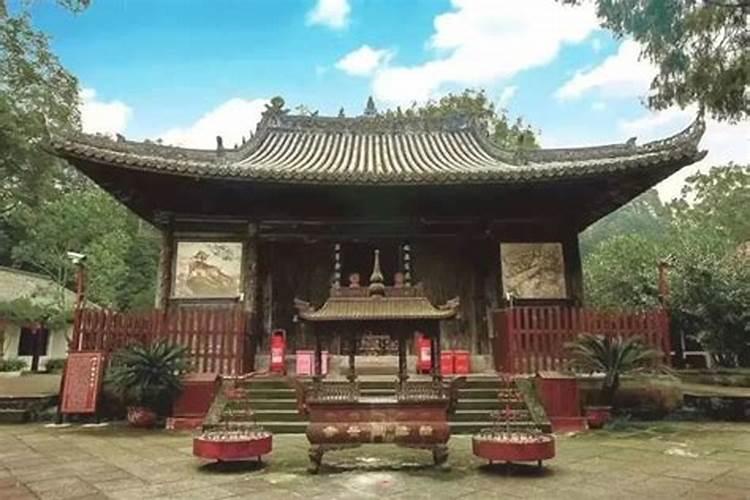 九月初九是什么节日？为什么都去庙