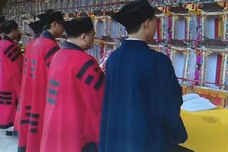 梦见汽车丢了到处找是什么意思