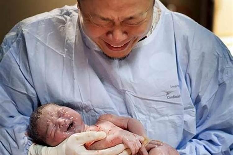 俗话说“寒衣三人不上坟”,指的是哪三人？
