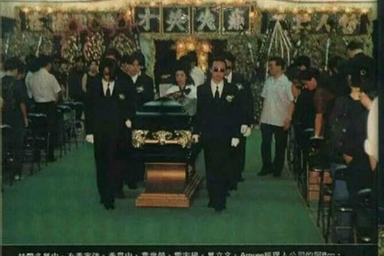 本命年为什么要穿红色