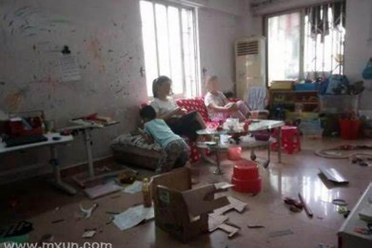 梦见屋里乱七八糟的是啥意思