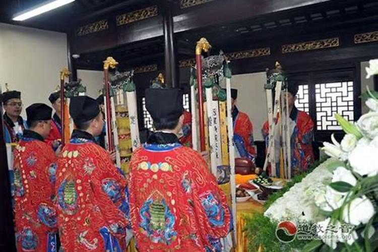 2025属狗人全年12个月运势