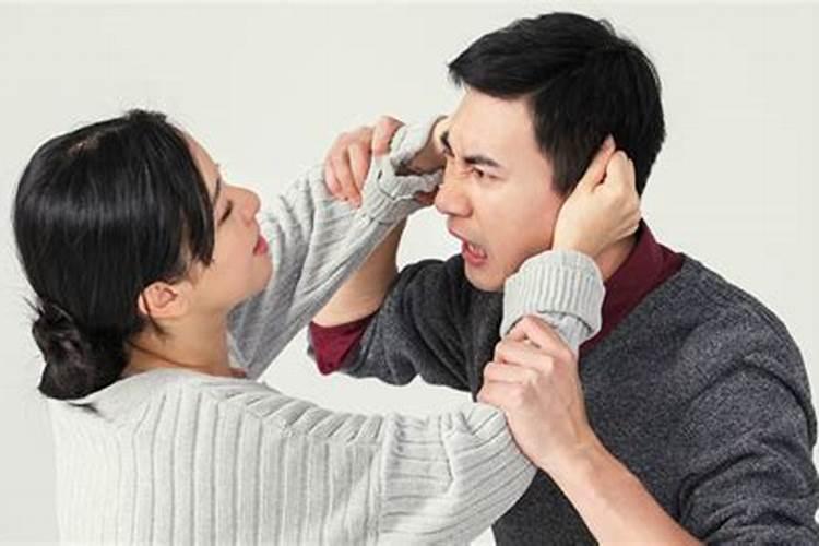梦见妈妈爸爸吵架的预兆