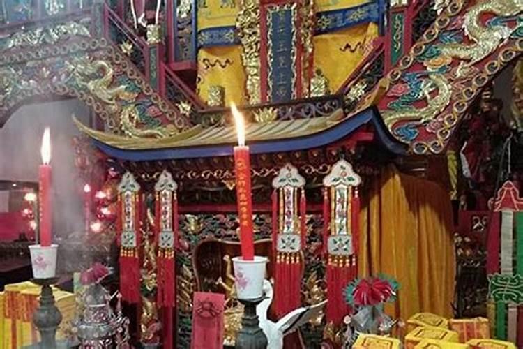 梦见老板跟自己聊天