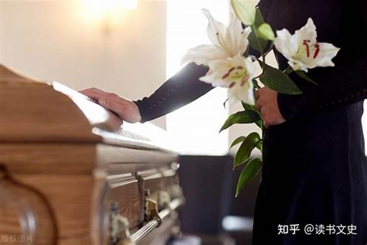 梦见死去人的棺材的预兆