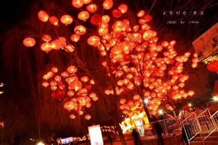 75年正月初五半夜11点多的生辰八字