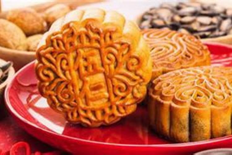 中元节祭祀能摆月饼吗中元节上坟能带月饼吗