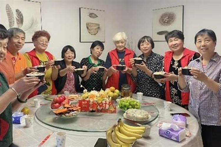 八字怎么看两个人有没有夫妻缘分 五行看两人是否互补？