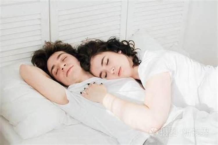 梦见老婆抱着别的男人的预兆
