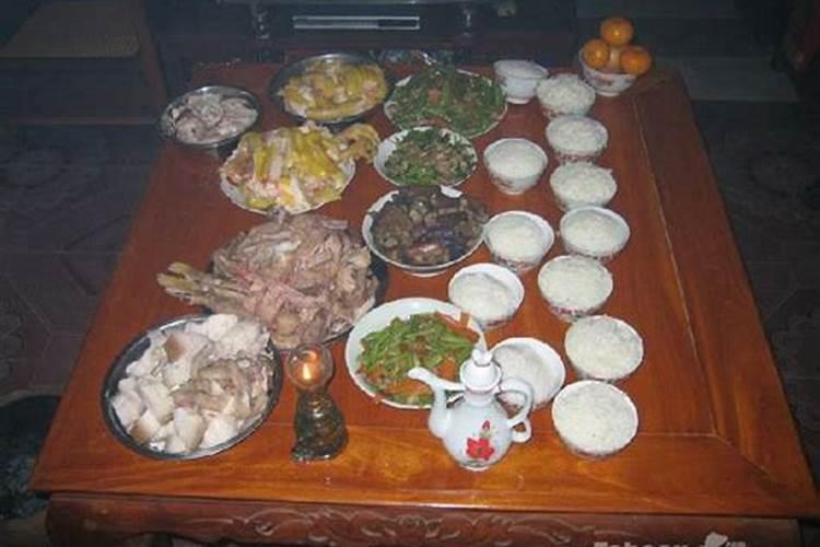 七月十五上坟带几样供品