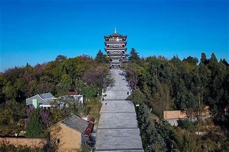 怎么看两个人的生辰八字合不合分析两人的命格是否可以互助？