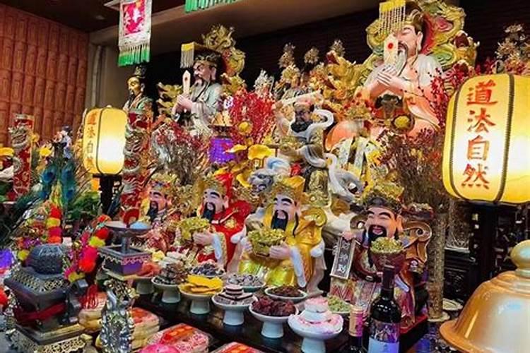 正月初一迎财神怎么迎 几点迎 财神方位