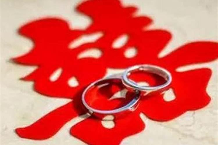 夫妻八字不合如何进行破解 可架婚姻桥进行化解？