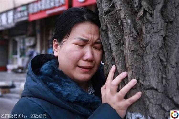 梦见姥姥死了我在哭的预兆