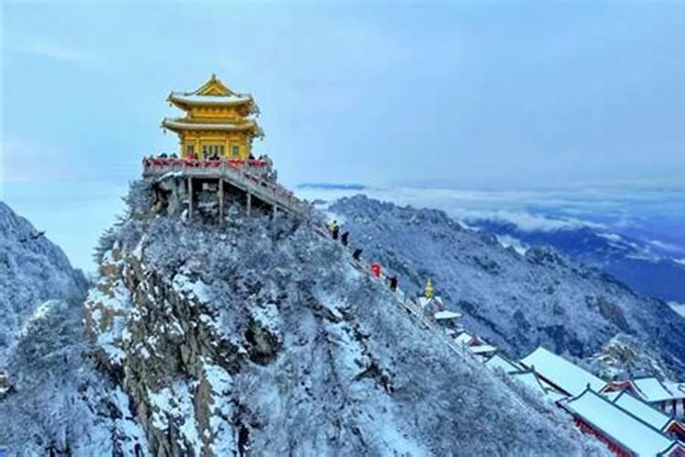 你怎样看待老君山景区国庆期间推出一元午餐这个事情？