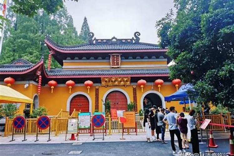 谁知道哪里有月老庙呀？哪里的最灵验,想去求姻缘。