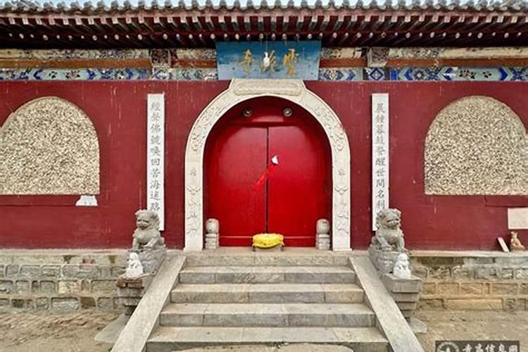 祭拜婴灵 给婴灵立神主牌 是要找神婆还是去什么庙里？求具体答案