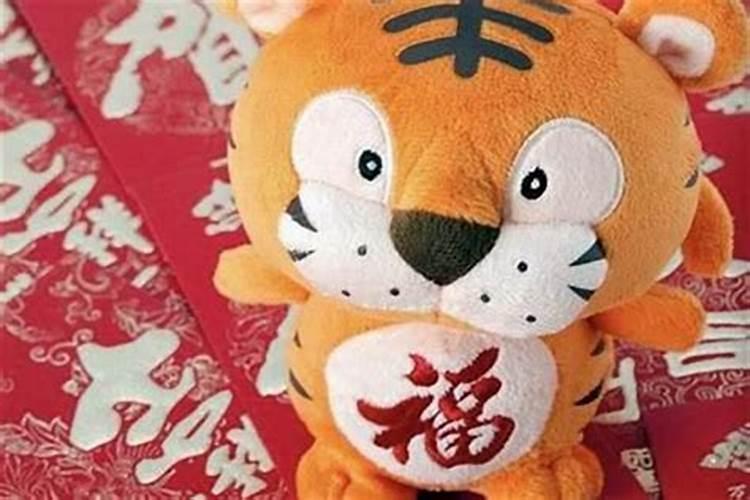 属虎的人哪年犯太岁在猴年和蛇年犯太岁？
