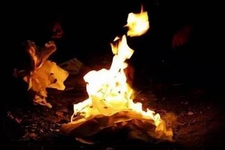 寒衣节烧纸在十字路口还是丁字路口