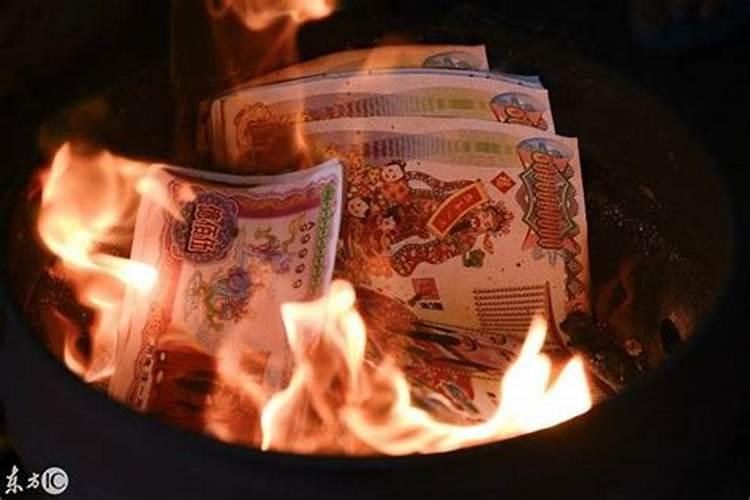 2025蛇年犯冲的属相