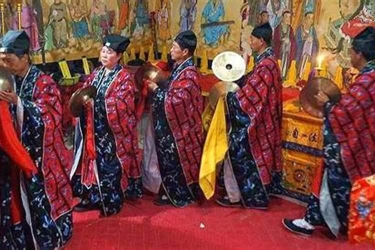 头七烧纸钱在哪个时间烧？