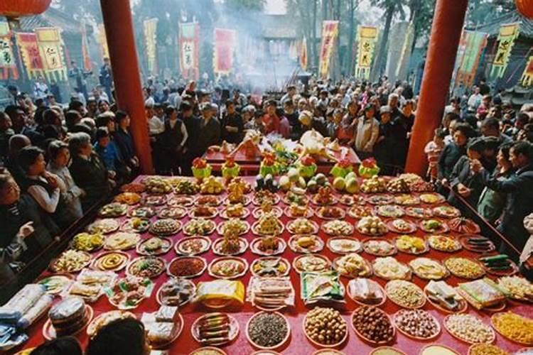 过年给去世的人上供摆什么春节给已故老人摆什么