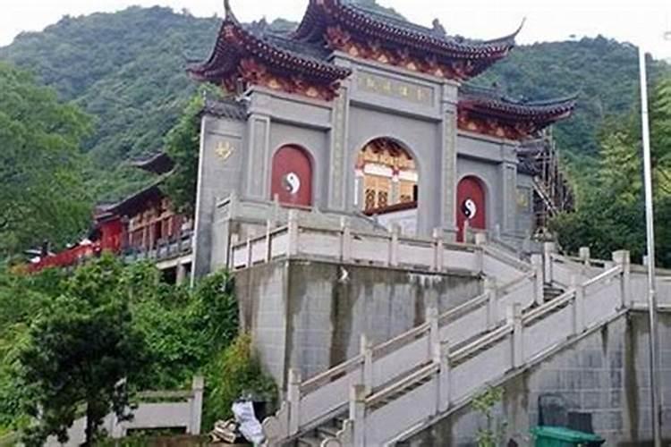 江苏省邳州市民生服务中心周六上班吧？