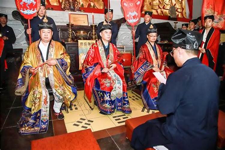 2025年属马犯太岁佩戴什么化解